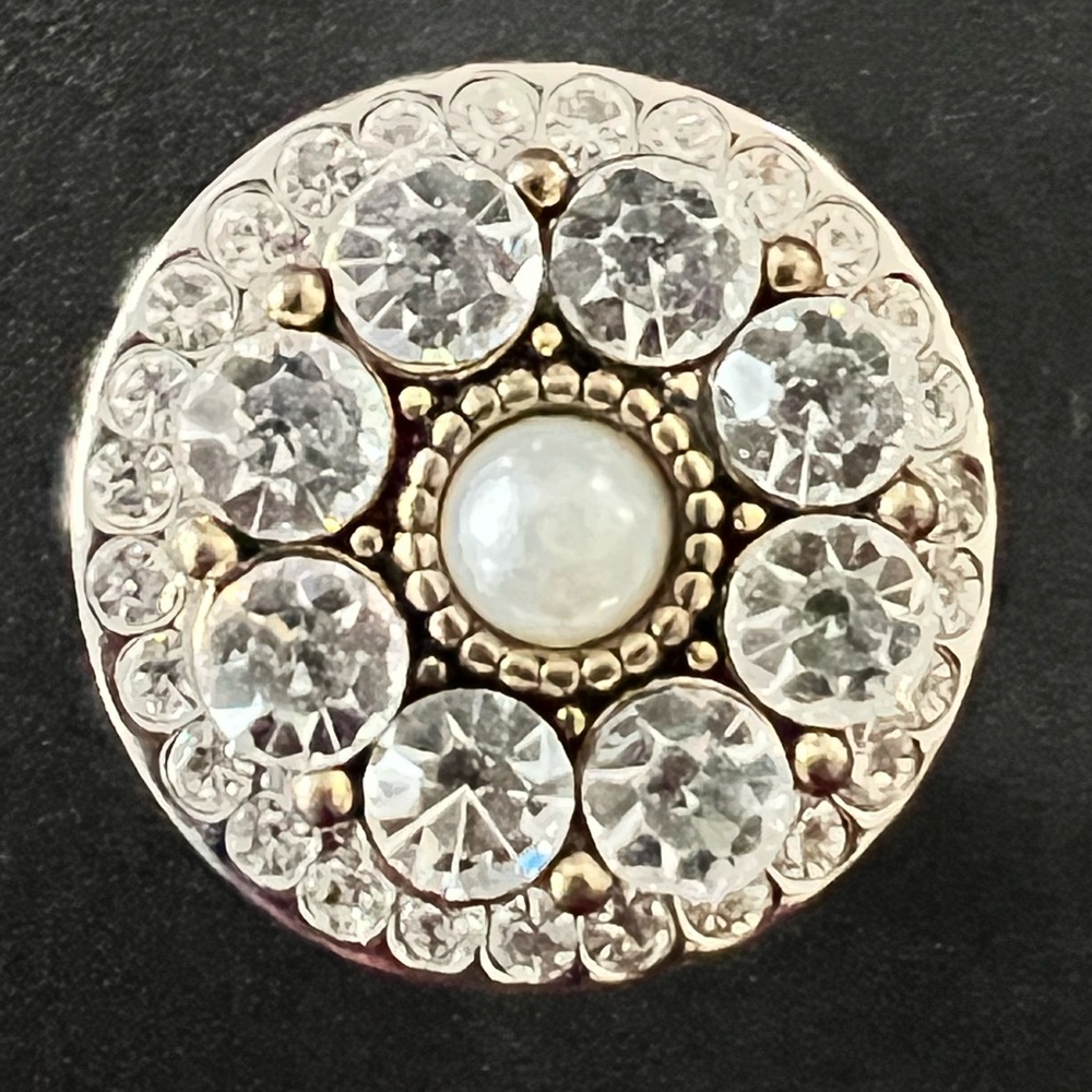 4/$25 💋 Elegant Silver and Gold Crystal Rhinestone Stretch Ring - Picture 6 of 7